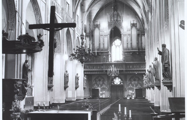 19662
