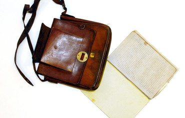 Tasje En Dagboek Helga Deen Collectie Regionaal Archief Tilburg