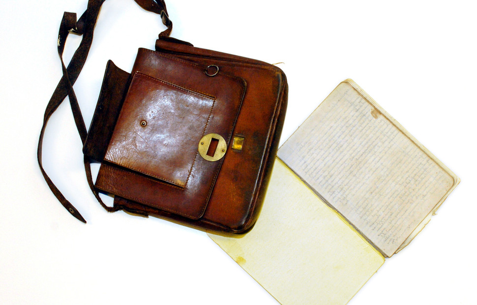 Tasje En Dagboek Helga Deen Collectie Regionaal Archief Tilburg